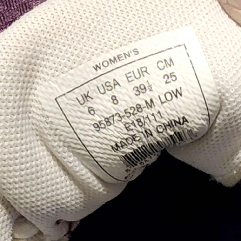 K-Swiss Women's Vibrant Violet Purple sneakers. Like new..size 8 US. - Picture 5 of 10